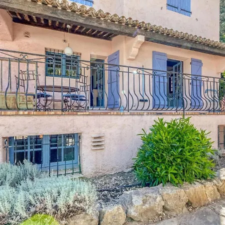 Spacious With Heated Pool In Sainte-maxime * Sainte-Maxime