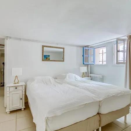 Spacious With Heated Pool In Sainte-maxime * Sainte-Maxime
